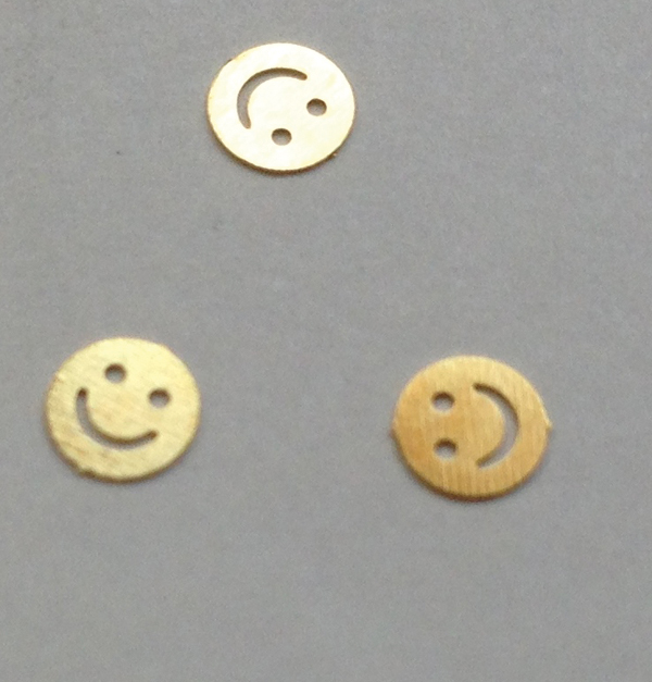 50 μεταλλικά διακοσμητικά νυχιών χρυσά Happy Face [40502059-21] - 6 τεμ.